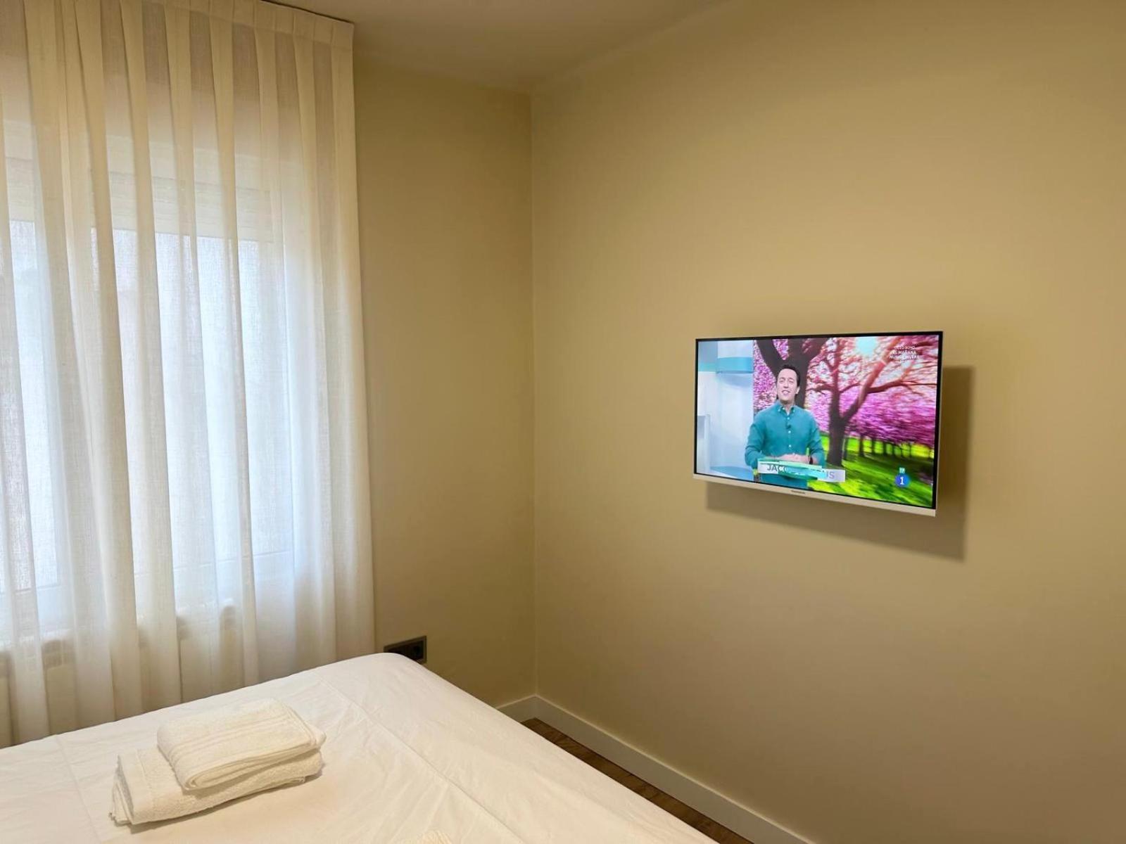 Apartamento Playa Centro Ii, A Estrenar, 6 Huespedes Vut-5248-as Gijón