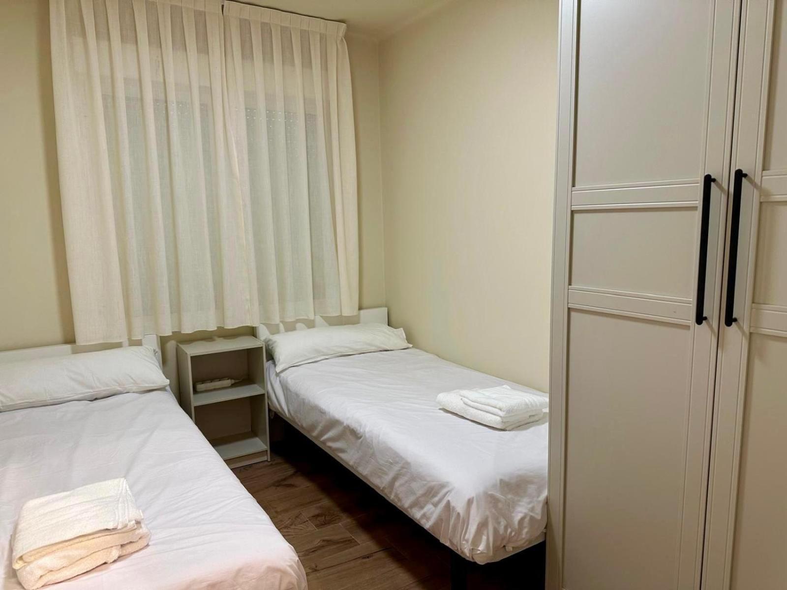 Playa Centro Ii, A Estrenar, 6 Huespedes Vut-5248-as Apartamento Gijón