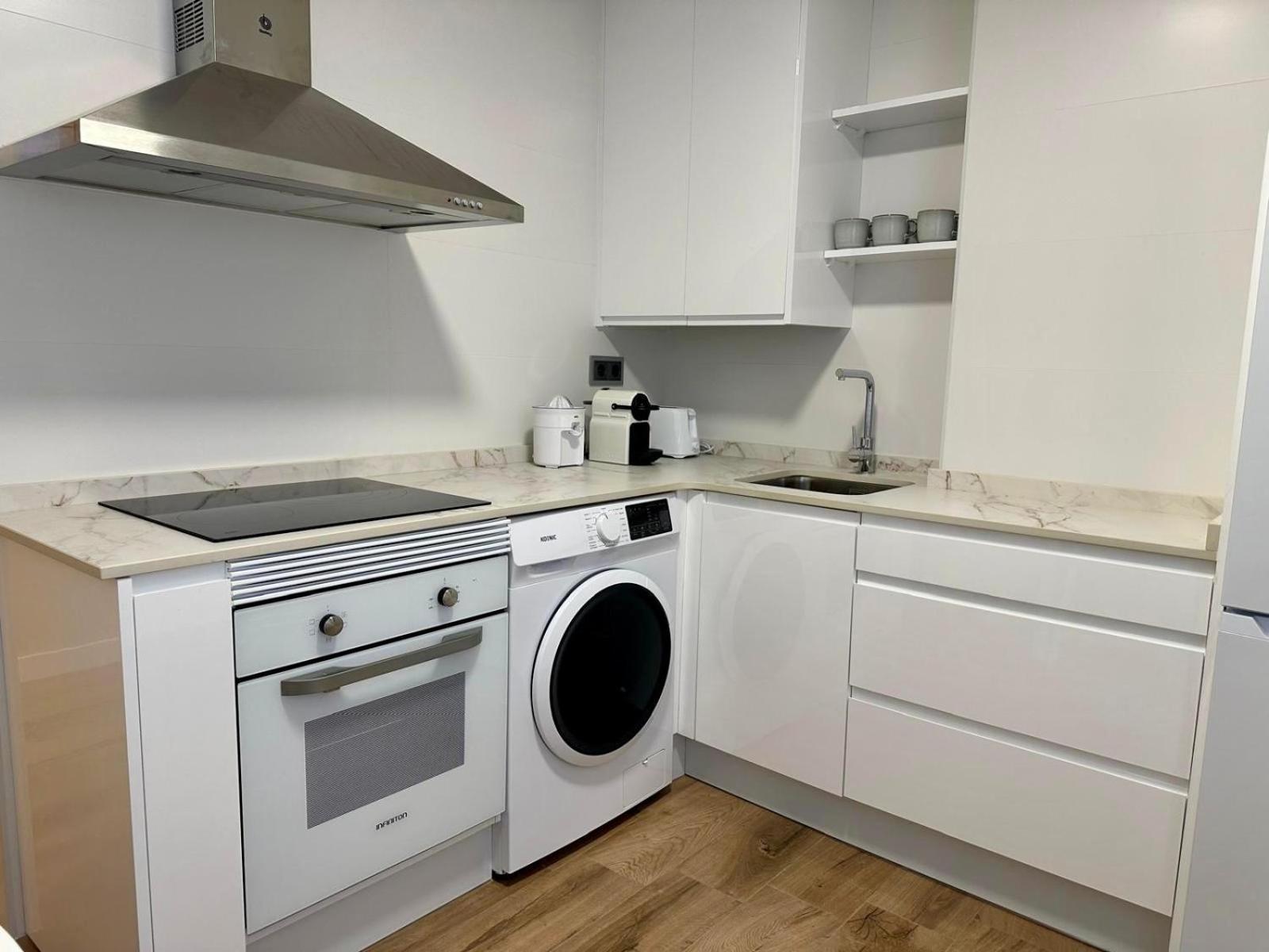 Apartament Playa Centro Ii, A Estrenar, 6 Huespedes Vut-5248-as Gijón